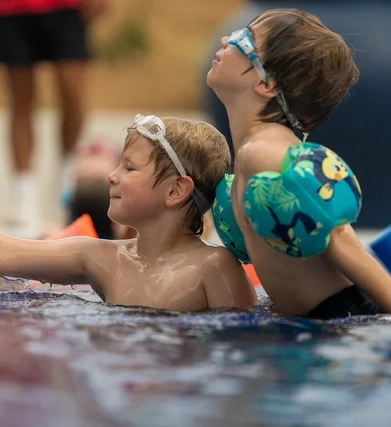 Cours de natation enfant dans les Yvelines